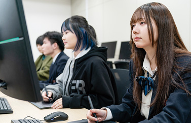 少人数制クラスで個別にサポート。